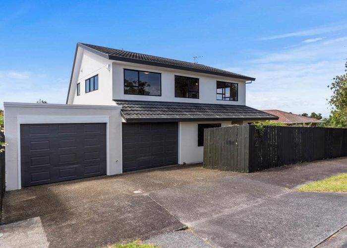  at 2 Laburnum Road, New Windsor, Auckland