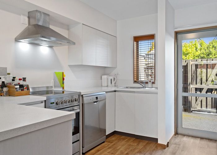  at 2/25 Ayr Street, Riccarton, Christchurch City, Canterbury