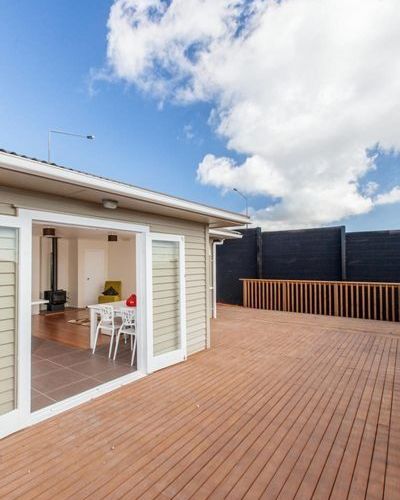  at 64  Ernie Pinches St, Mount Roskill, Auckland City, Auckland