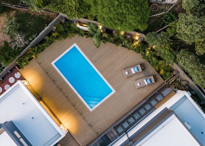  at 52 Beach Road, Castor Bay, North Shore City, Auckland