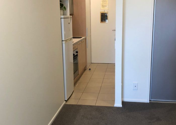  at 3J/16 Burton Street, Grafton, Auckland City, Auckland