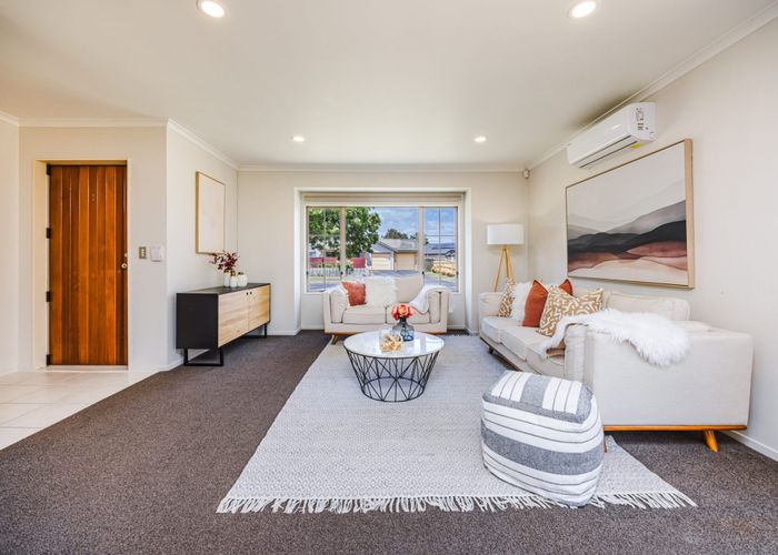  at 98 Riverton Drive, Randwick Park, Auckland