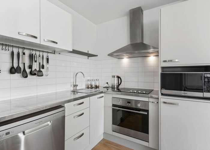  at 206/19 Bute Road, Browns Bay, North Shore City, Auckland
