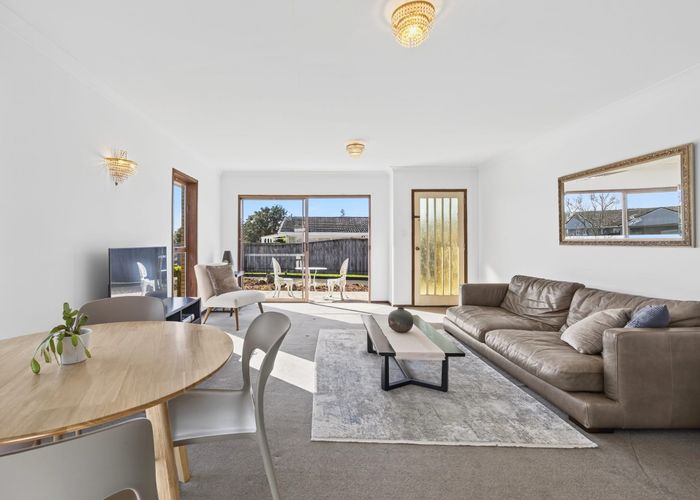  at 1/15 Serrita Avenue, Sunnyhills, Manukau City, Auckland