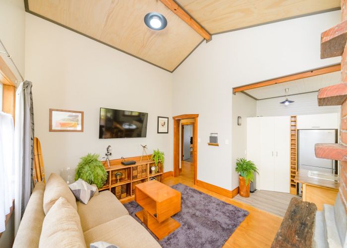  at 438 Tremaine Avenue, Takaro, Palmerston North