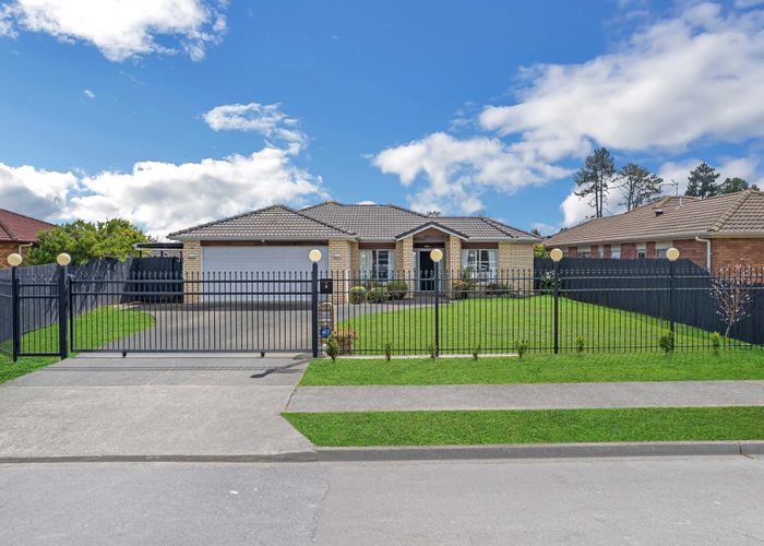  at 9 Maadi Place, Papakura, Papakura