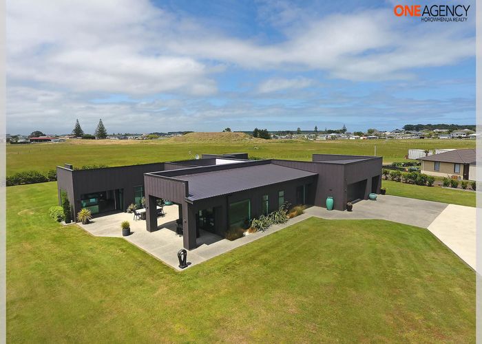  at 16 Carex Grove, Foxton Beach, Horowhenua, Manawatu / Whanganui