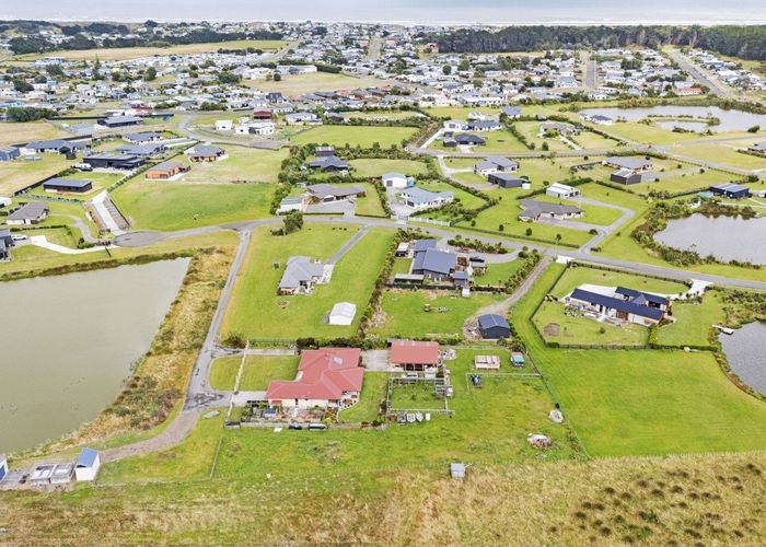  at 25 Carex Grove, Foxton Beach, Horowhenua, Manawatu / Whanganui