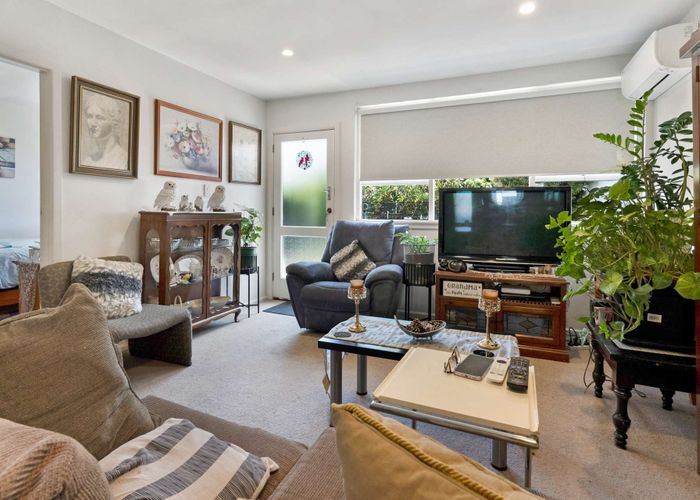  at 2/51 Southampton Street, Sydenham, Christchurch City, Canterbury