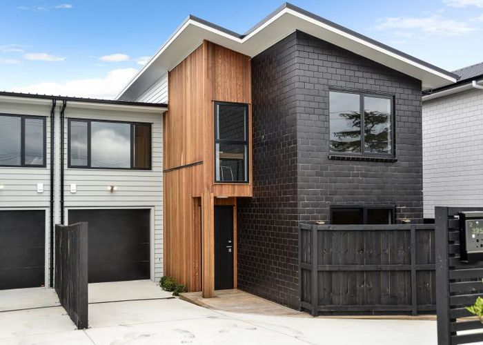  at 2/325 Horsham Downs Road, Rototuna, Hamilton, Waikato