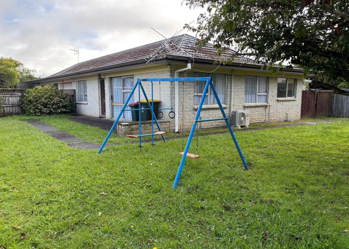  at 5B Hedge Row, Sunnyhills, Manukau City, Auckland