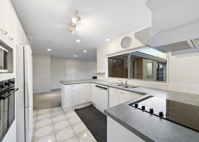  at 36 Millington Place, Huntington Park, Manukau City, Auckland