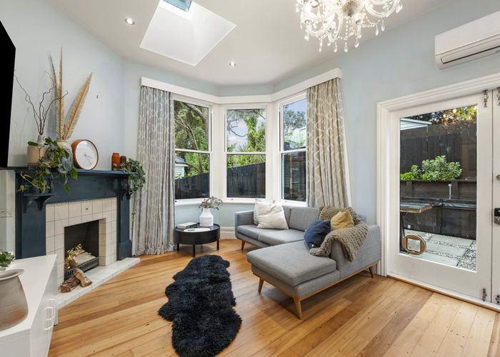  at 7 Manley Terrace, Newtown, Wellington