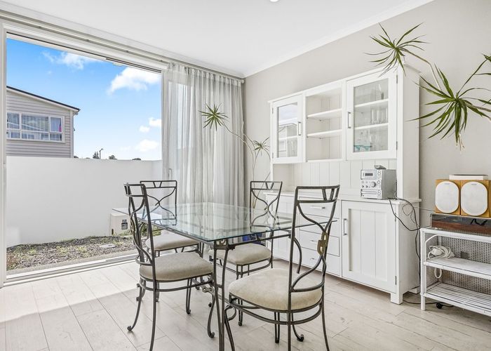  at 37 Sanremo Lane, Stanmore Bay, Whangaparaoa