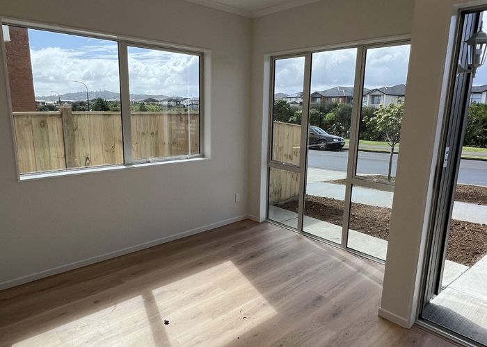  at 82 Castlebane  Drive, Flat Bush, Manukau City, Auckland