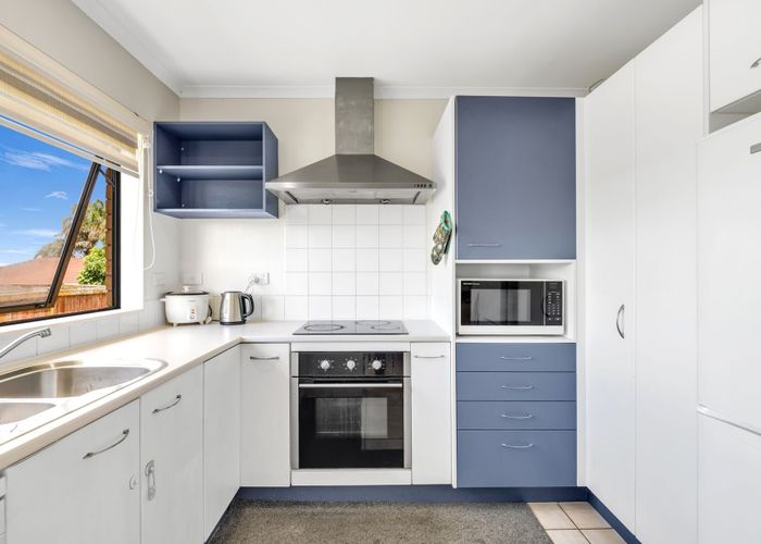  at 16 Ironstone Place, Randwick Park, Manukau City, Auckland