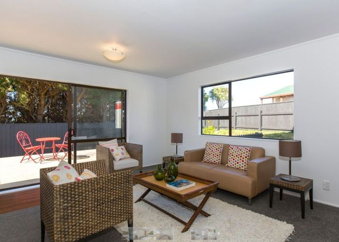  at 6B Mossburn Grove, Kelson, Lower Hutt, Wellington