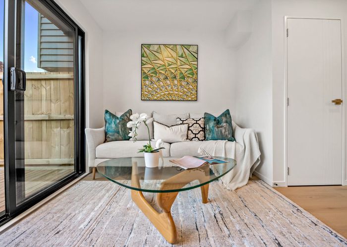  at 11 Stottholm Road, Titirangi, Waitakere City, Auckland