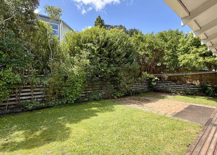  at 19 Mappin Place, Chatswood, Auckland