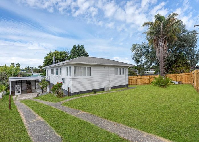  at 10 Mildmay Road, Henderson, Waitakere City, Auckland