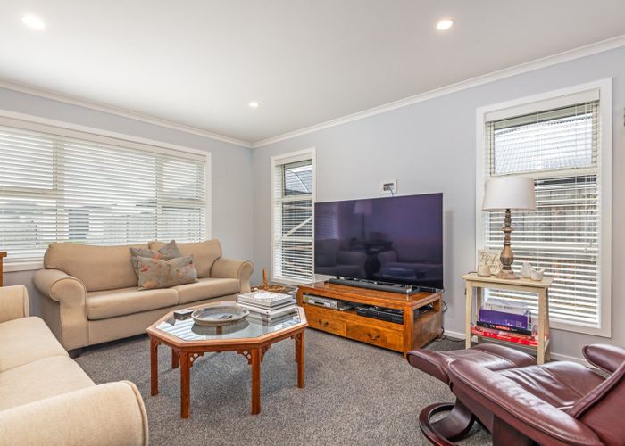  at 96 Johnstone Drive, Fitzherbert, Palmerston North, Manawatu / Whanganui