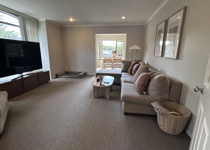  at 6 Gortin Close, Dannemora, Manukau City, Auckland
