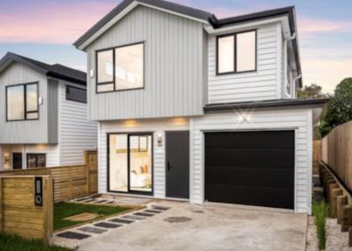  at 22 Granville Drive, Massey, Auckland