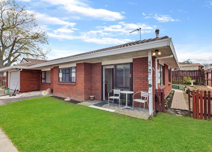  at 2/7 Menary Street, Papakura, Auckland