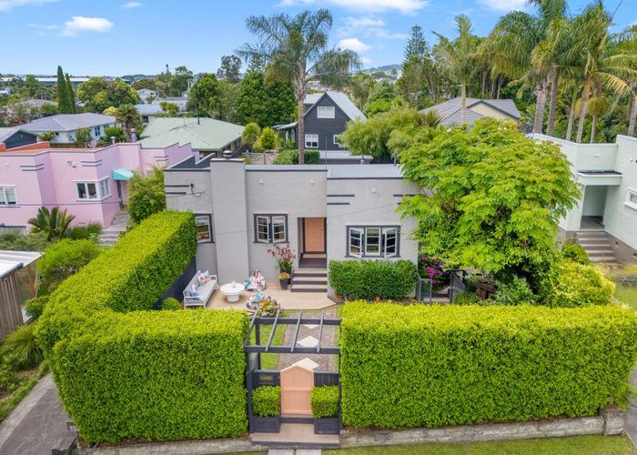  at 1/18 Gardner Avenue, New Lynn, Waitakere City, Auckland