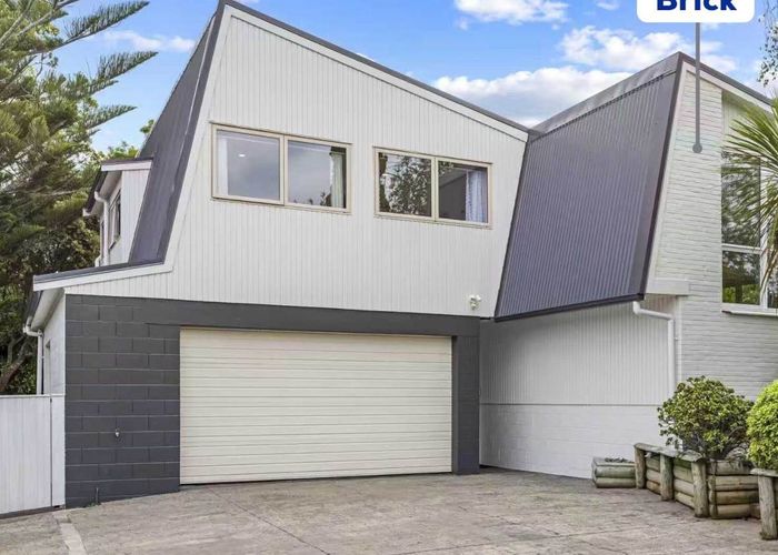  at 101 Stapleford Crescent, Browns Bay, Auckland