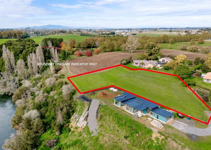  at 4/235 Raynes Road, Rukuhia, Hamilton