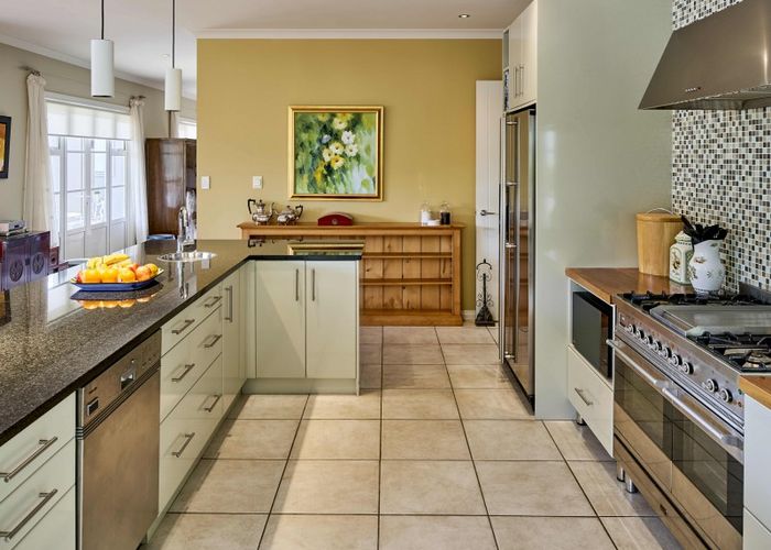  at 3 Lodestar Lane, Whitby, Porirua