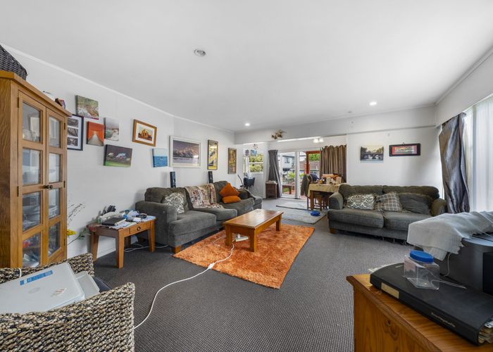 at 15 Romford Road, Papatoetoe, Manukau City, Auckland