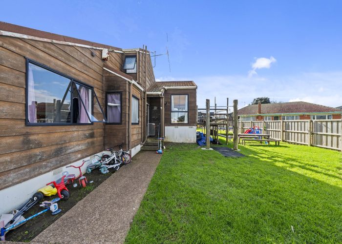  at 6 Albert Road, Manukau, Manukau City, Auckland