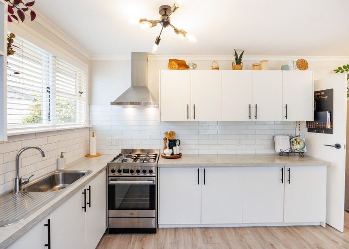  at 6 Stafford Place, Awapuni, Palmerston North, Manawatu / Whanganui