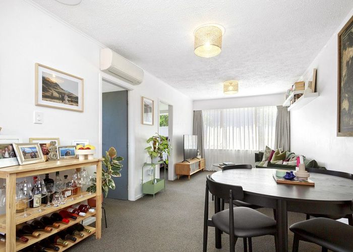  at 2A Laurel Grove, Maungaraki, Lower Hutt, Wellington