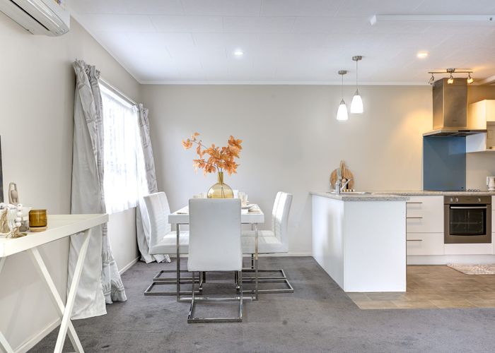  at 32C Garland Drive, St Andrews, Hamilton