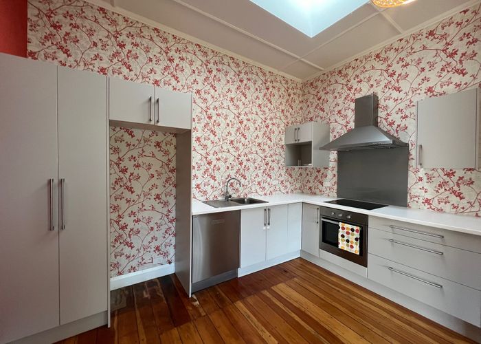  at 7 Queen Street, Petone, Lower Hutt