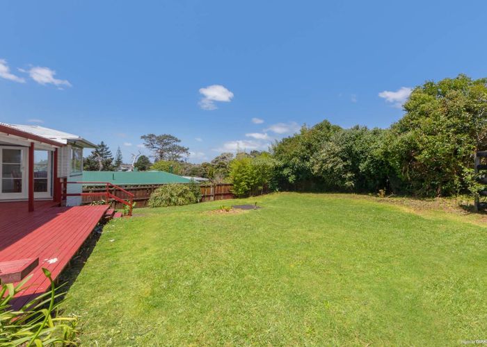  at 13 Tracey Terrace, Te Atatu South, Waitakere City, Auckland