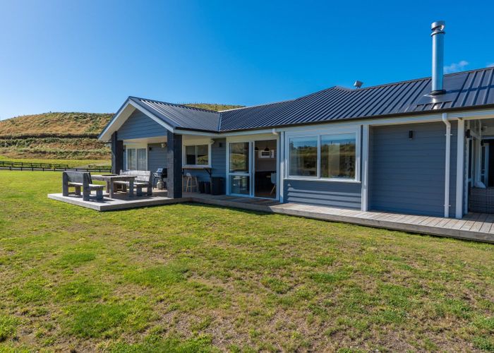  at 2 Olsen Place, Kinloch, Taupo