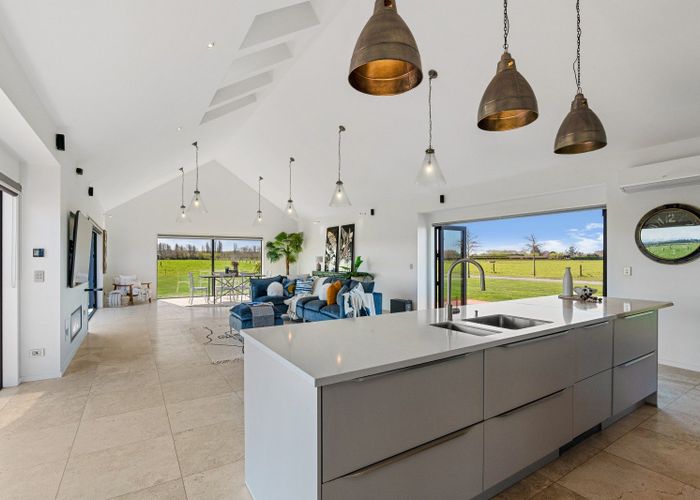  at 585 Coutts Island Road, Coutts Island, Christchurch