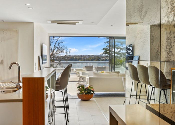  at 13/258 Hurstmere Road, Takapuna, North Shore City, Auckland