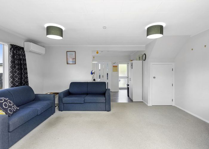  at 1/4 Beryl Grove, Birchville, Upper Hutt, Wellington