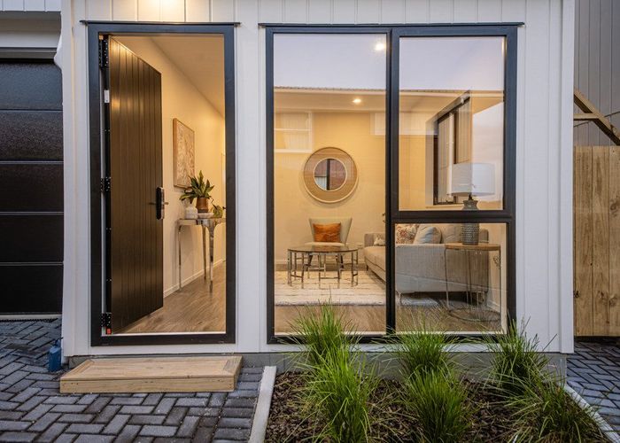  at 9B Larne Avenue, Pakuranga Heights, Manukau City, Auckland