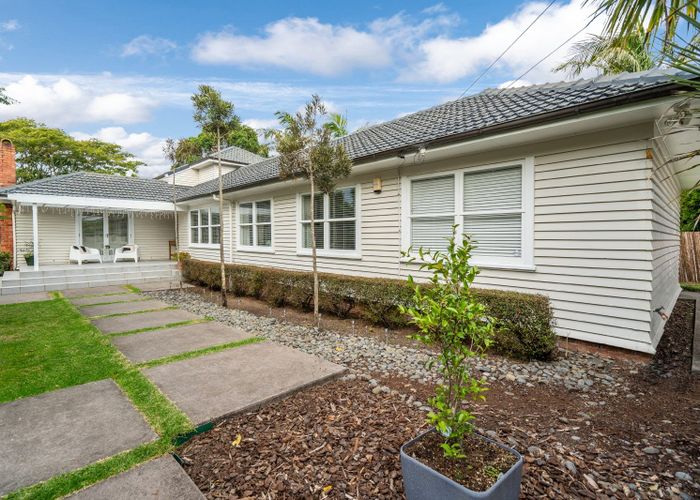  at 14 Maleme Avenue, Belmont, Auckland
