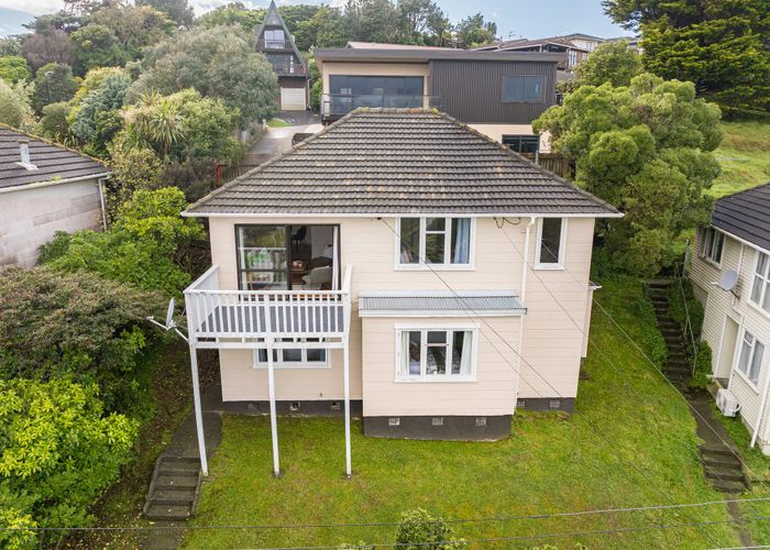  at 2 Mapplebeck Street, Titahi Bay, Porirua