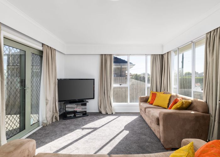  at 6 Cromer Place, South New Brighton, Christchurch City, Canterbury