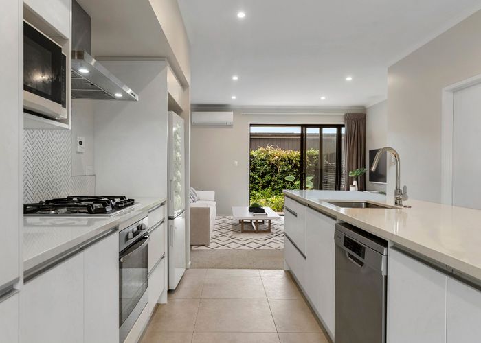  at 36 Pennant Street, Long Bay, North Shore City, Auckland