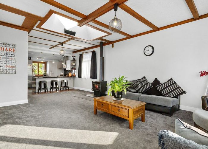  at 6 Heath Grove, Waiwhetu, Lower Hutt, Wellington