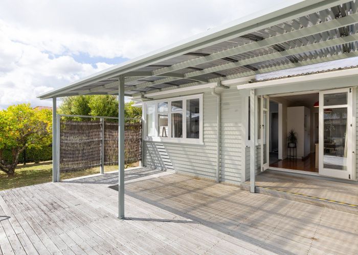  at 117 Fairfield Road, Fairfield, Hamilton